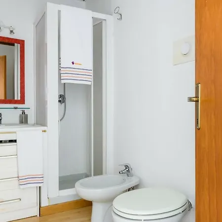 Altido Cozy Apt For 4 Close To Basilica Di Sant'ambrogio * Milan